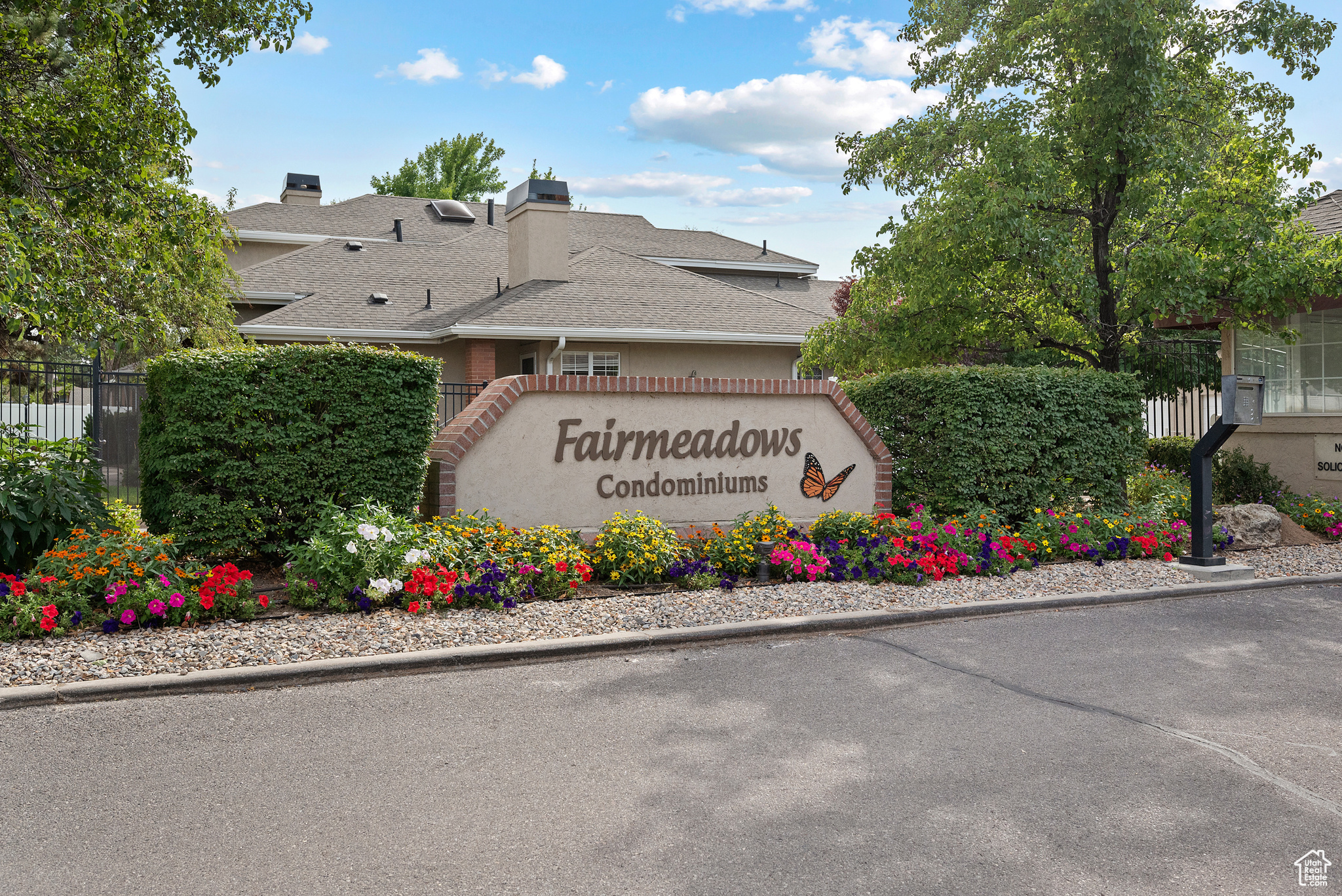 FAIRMEADOWS  CONDM - Residential