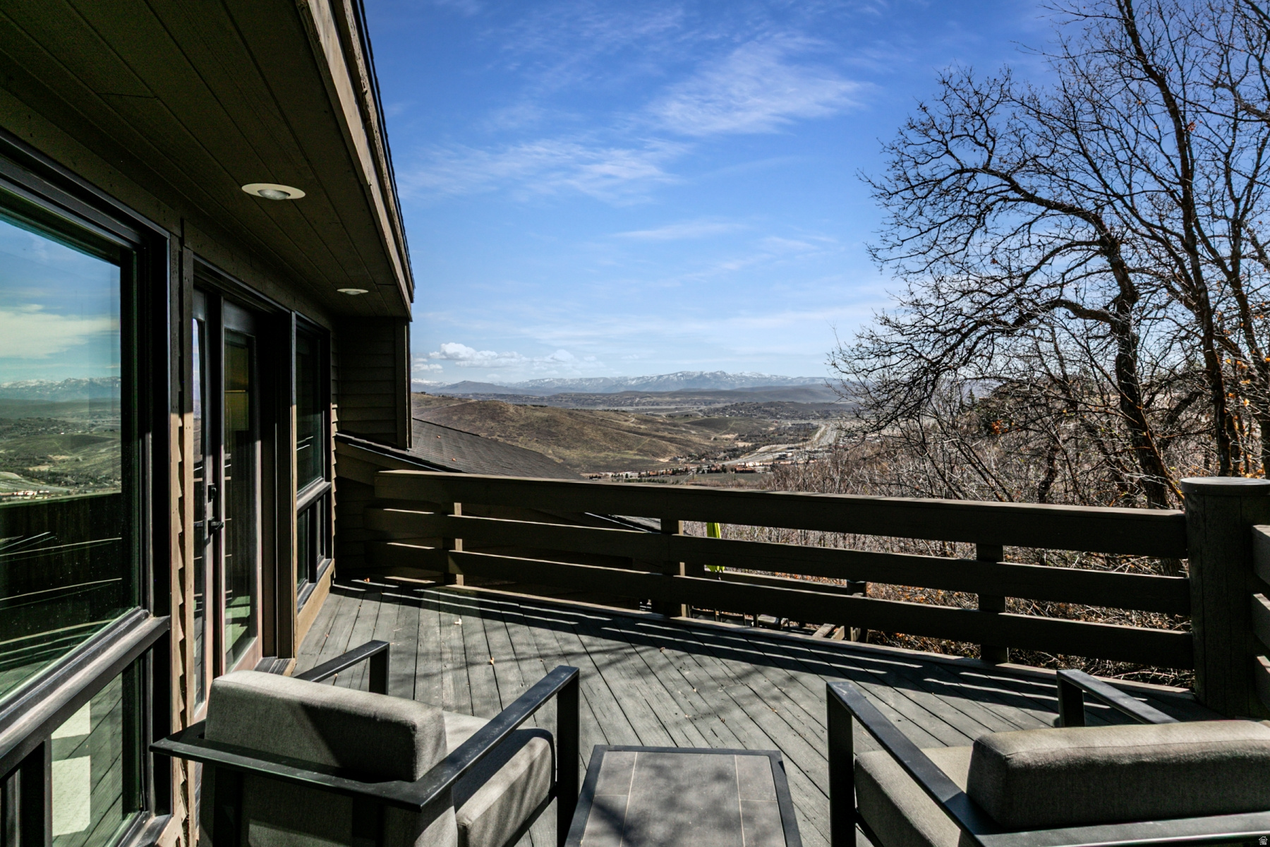 ECKER HILL - Residential Lease