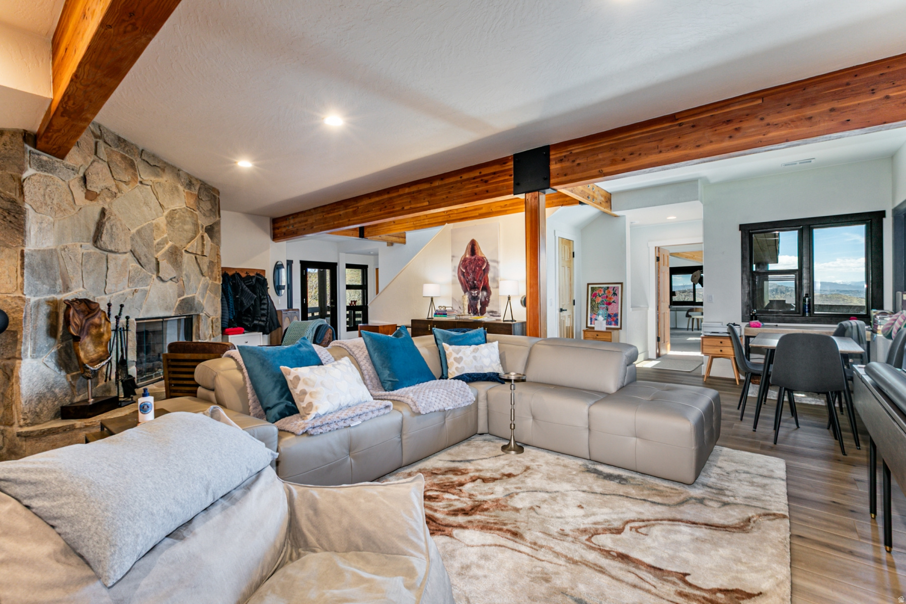 ECKER HILL - Residential Lease