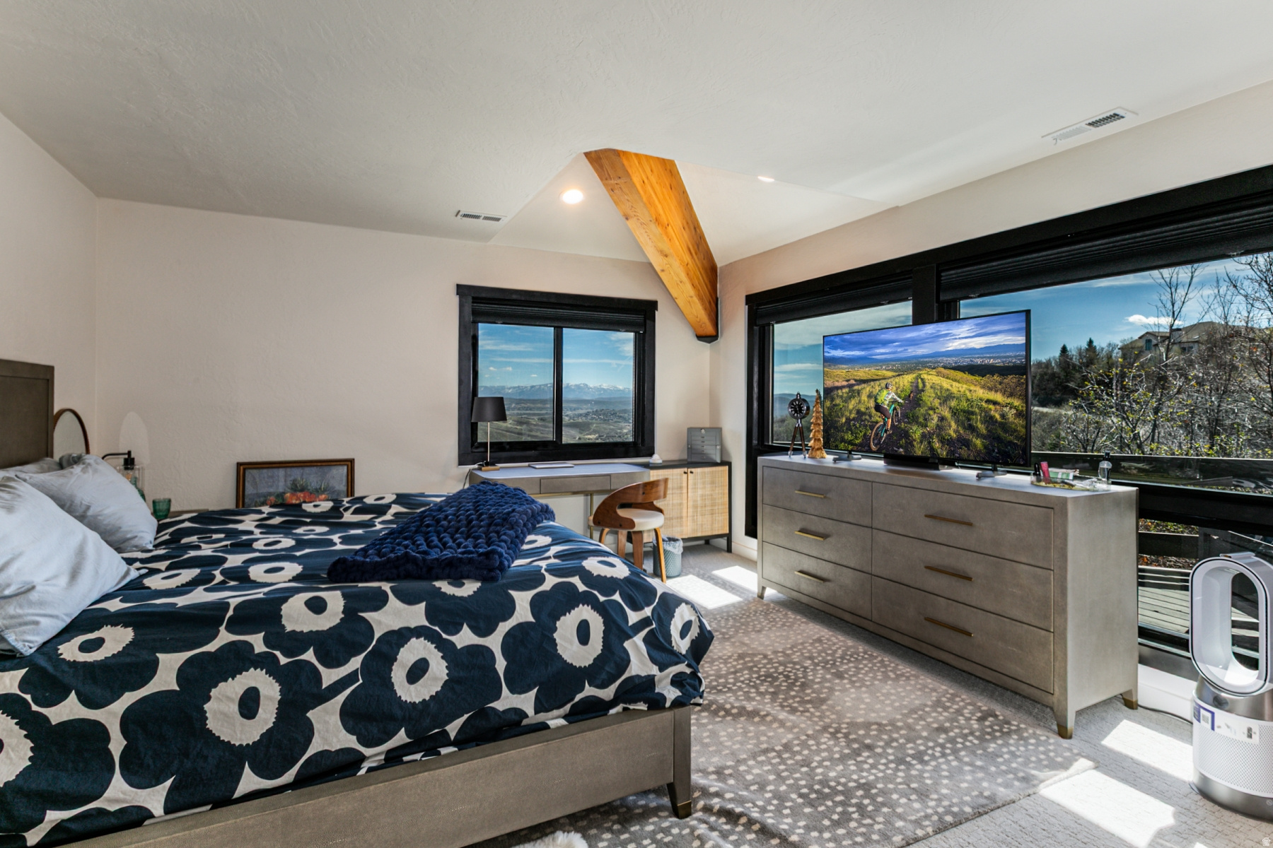 ECKER HILL - Residential Lease