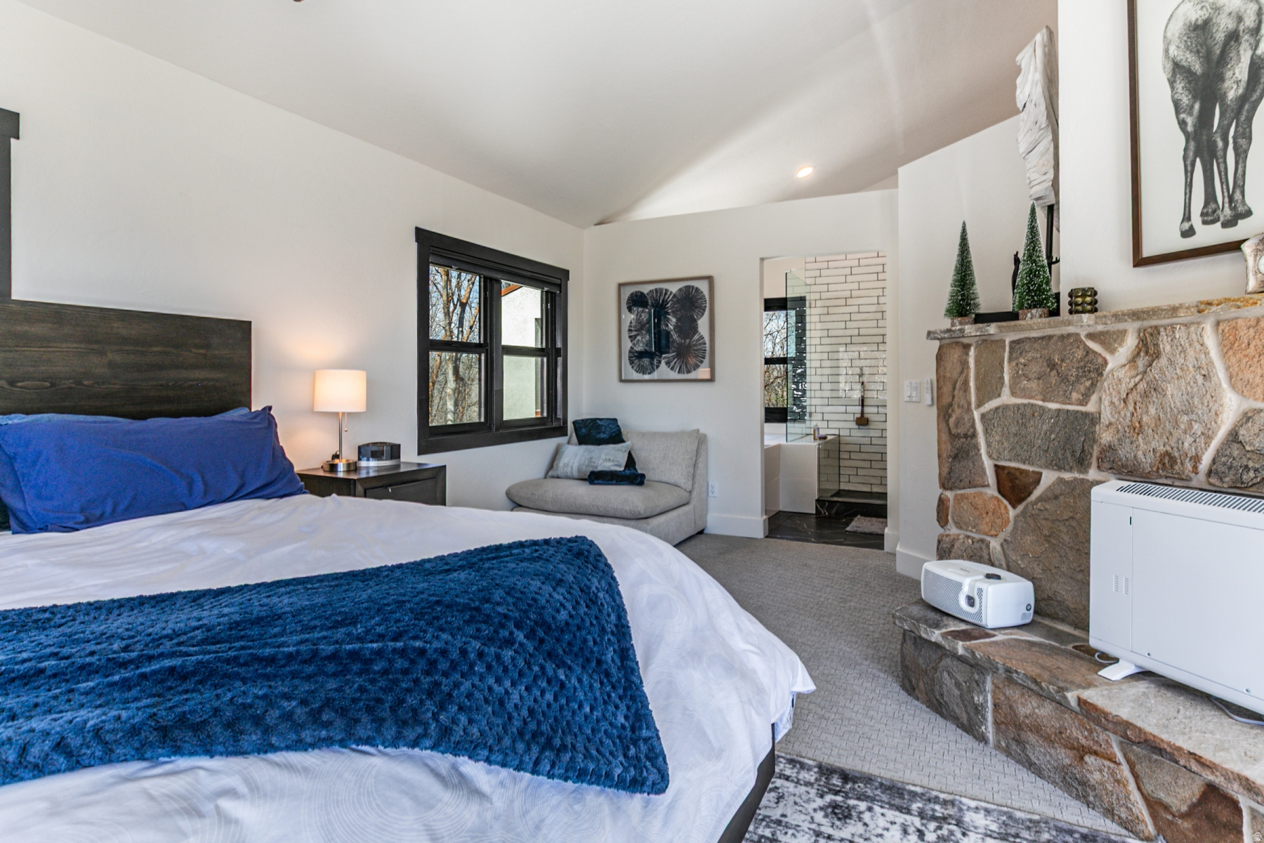 ECKER HILL - Residential Lease