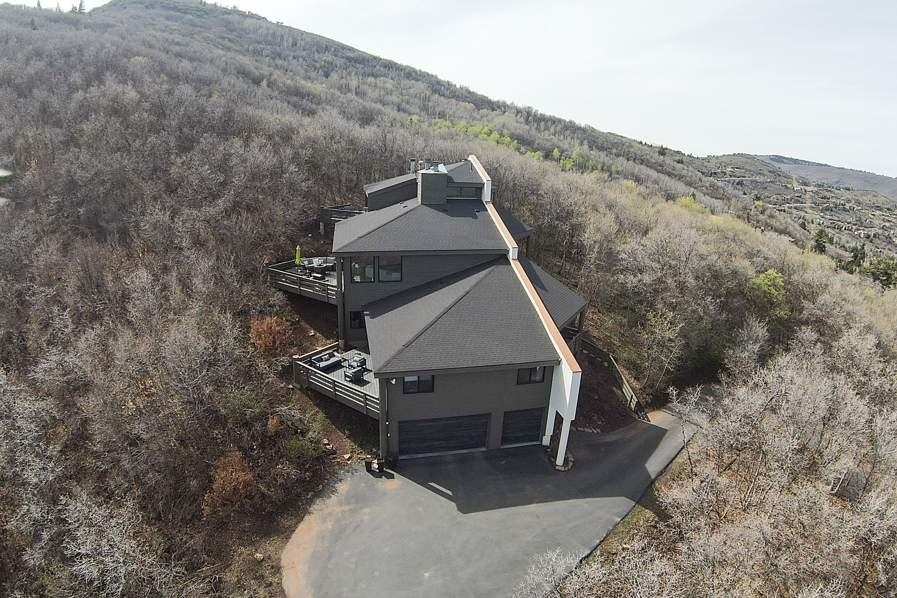 ECKER HILL - Residential Lease