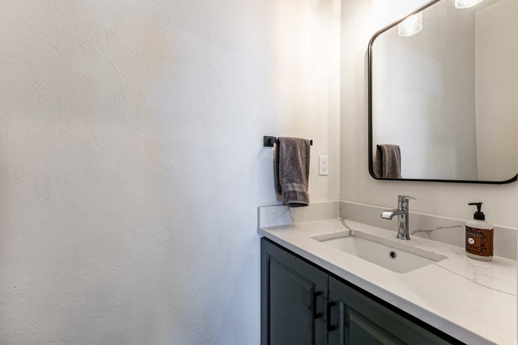 ECKER HILL - Residential Lease