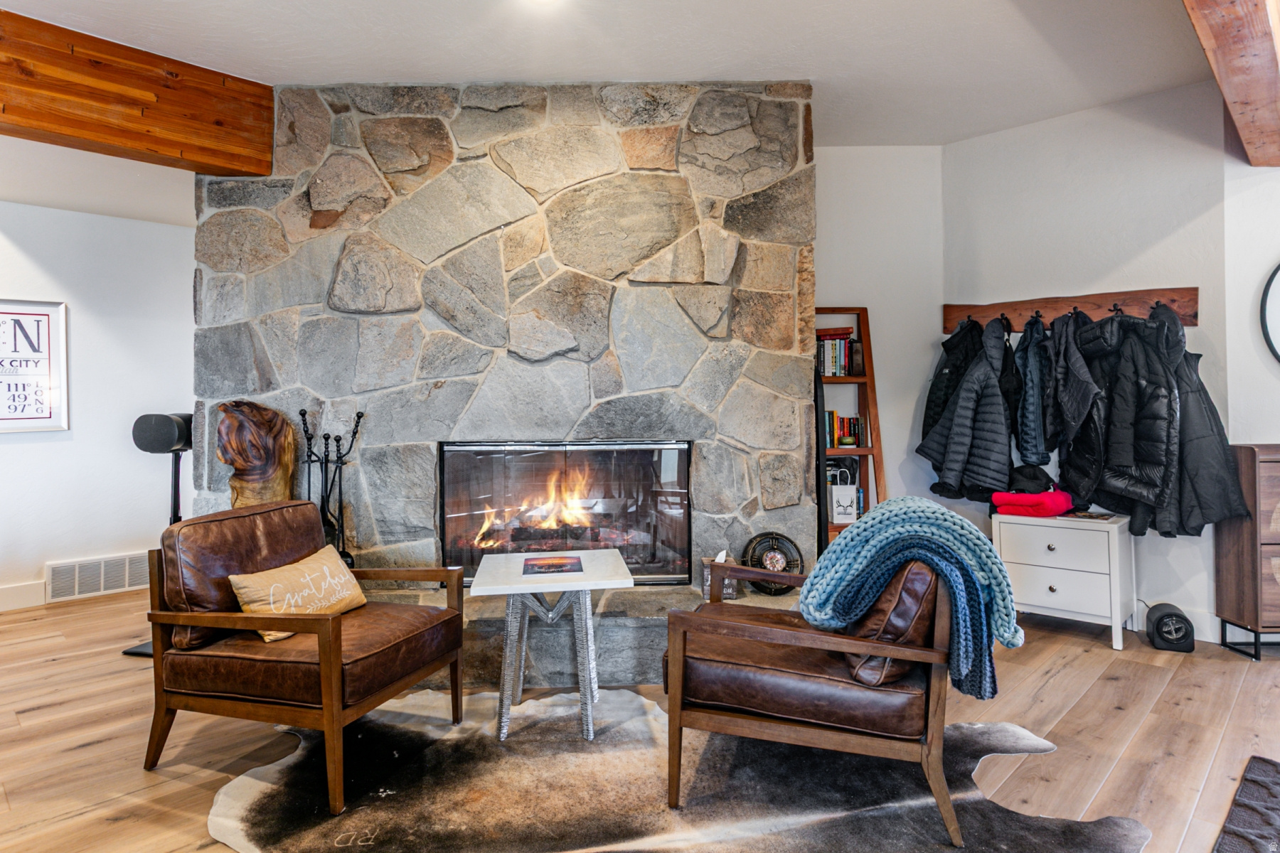 ECKER HILL - Residential Lease