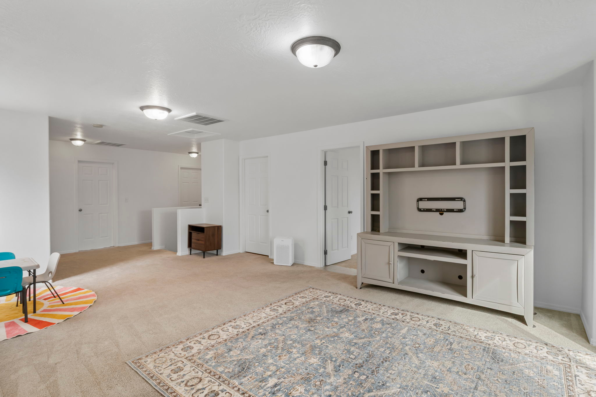 THE VILLAGE OF HAWKS LANDING - Residential