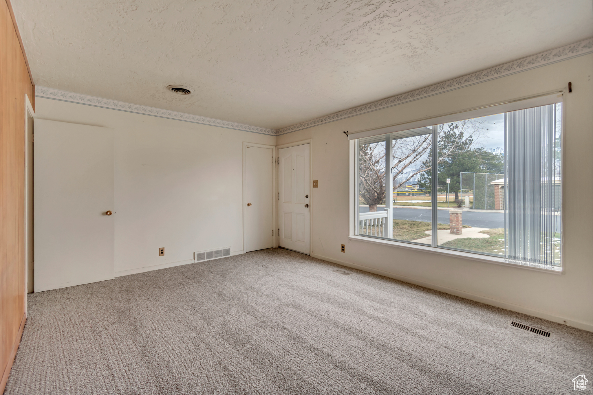 6192 S Valley Dr, Murray, Utah image 4