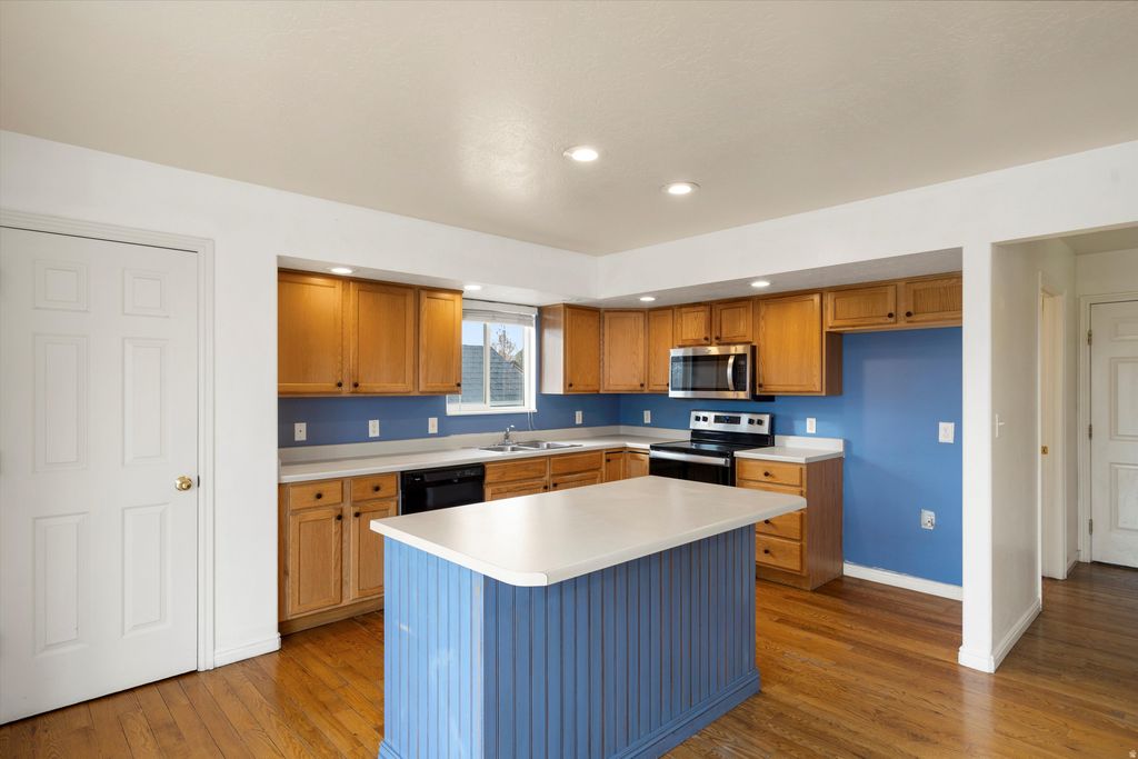 Photo of 359 W 1120 N, American Fork, UT 84003 (MLS # 2126790)