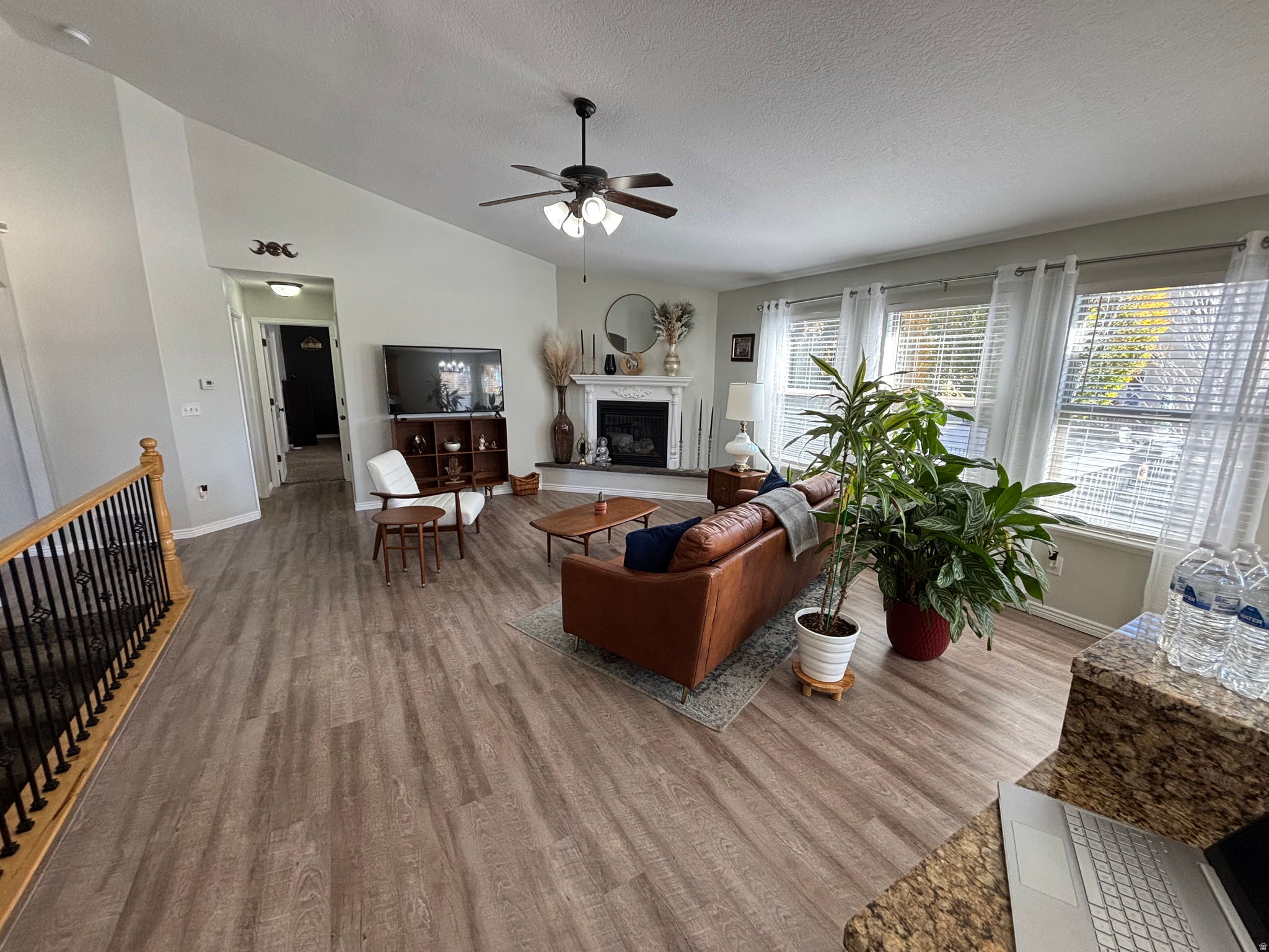 BRIARWOOD HOLLOW - Residential