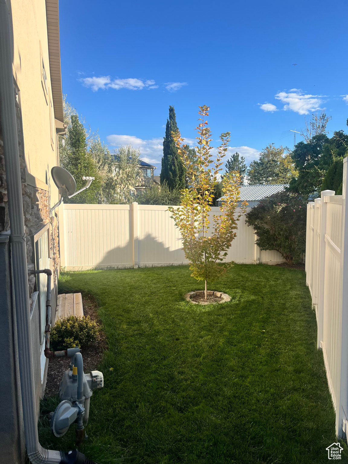 BRIARWOOD HOLLOW - Residential