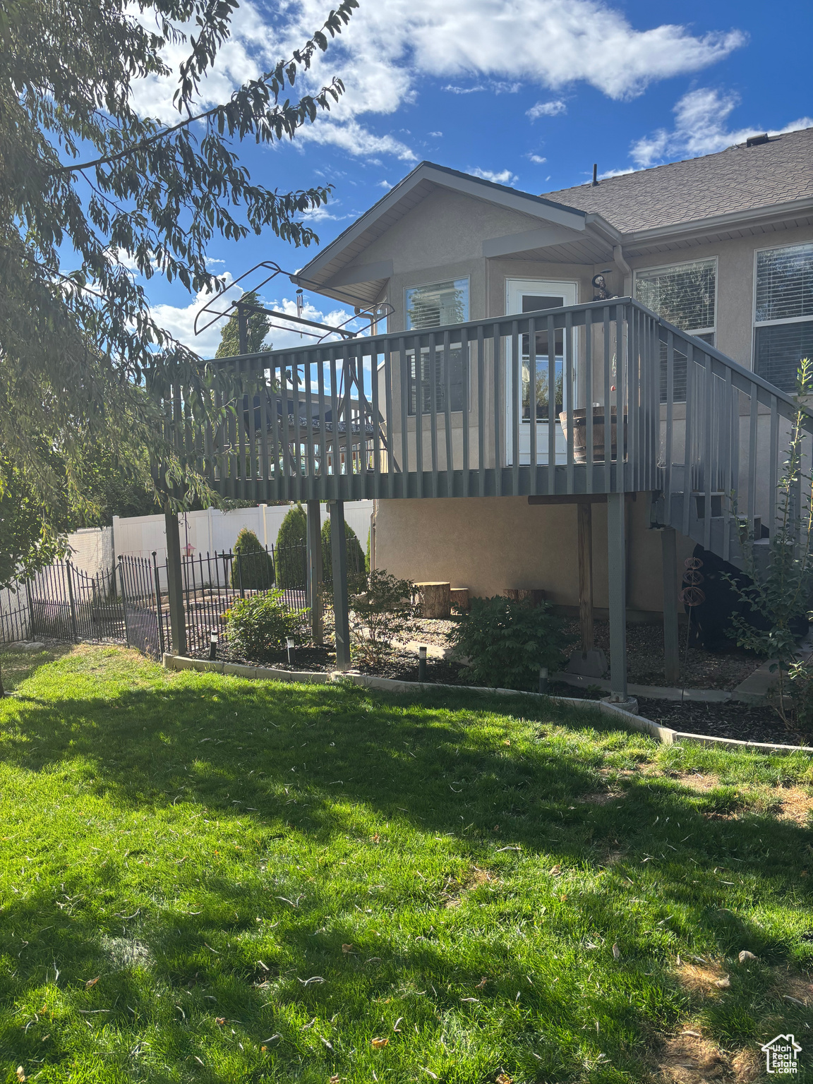 BRIARWOOD HOLLOW - Residential