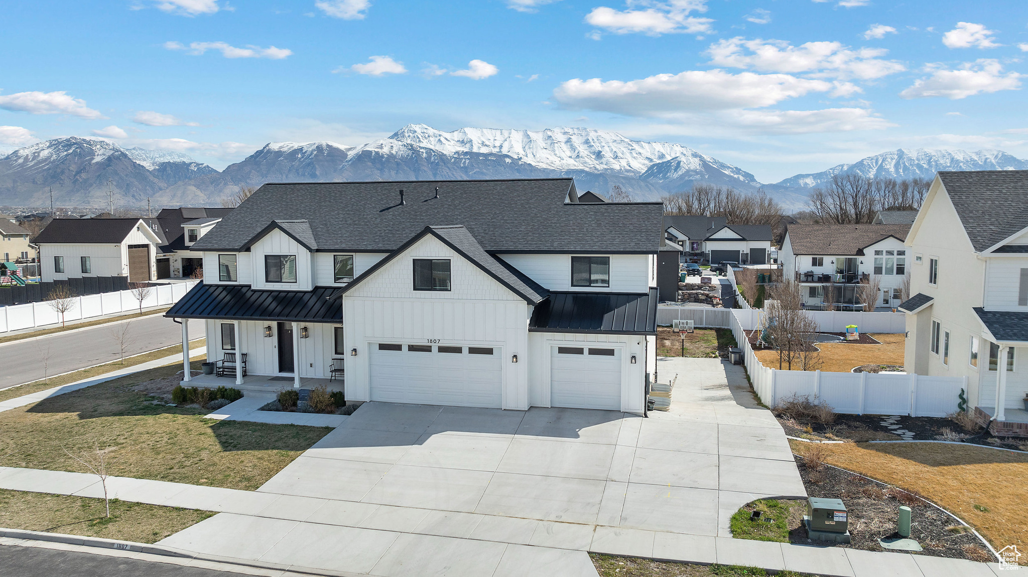 1807 S Bridle Path Loop, Lehi, Utah image 1