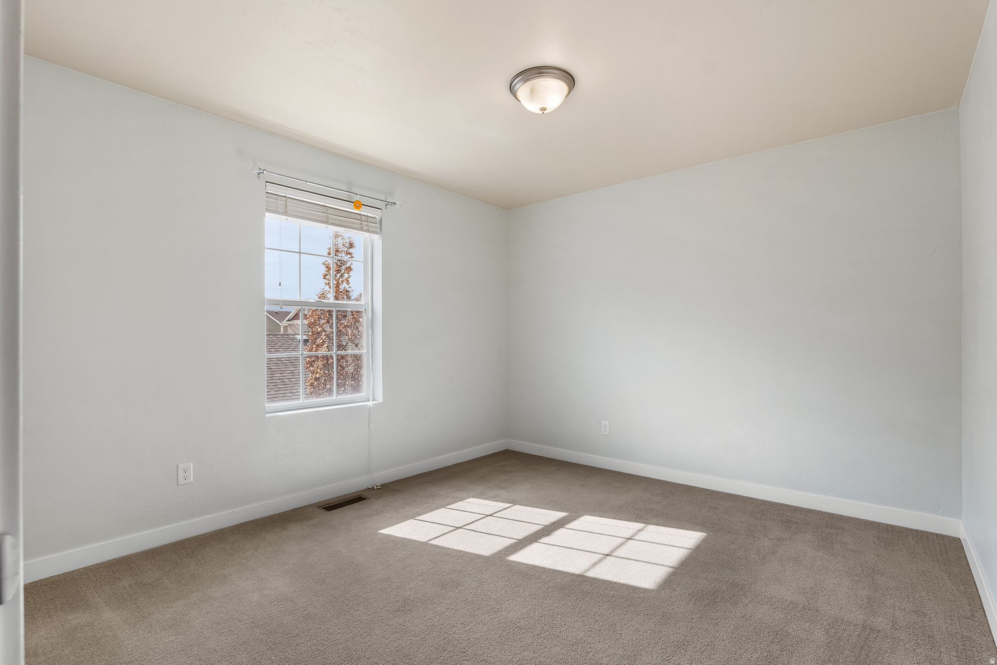 DAYBREAK - Residential