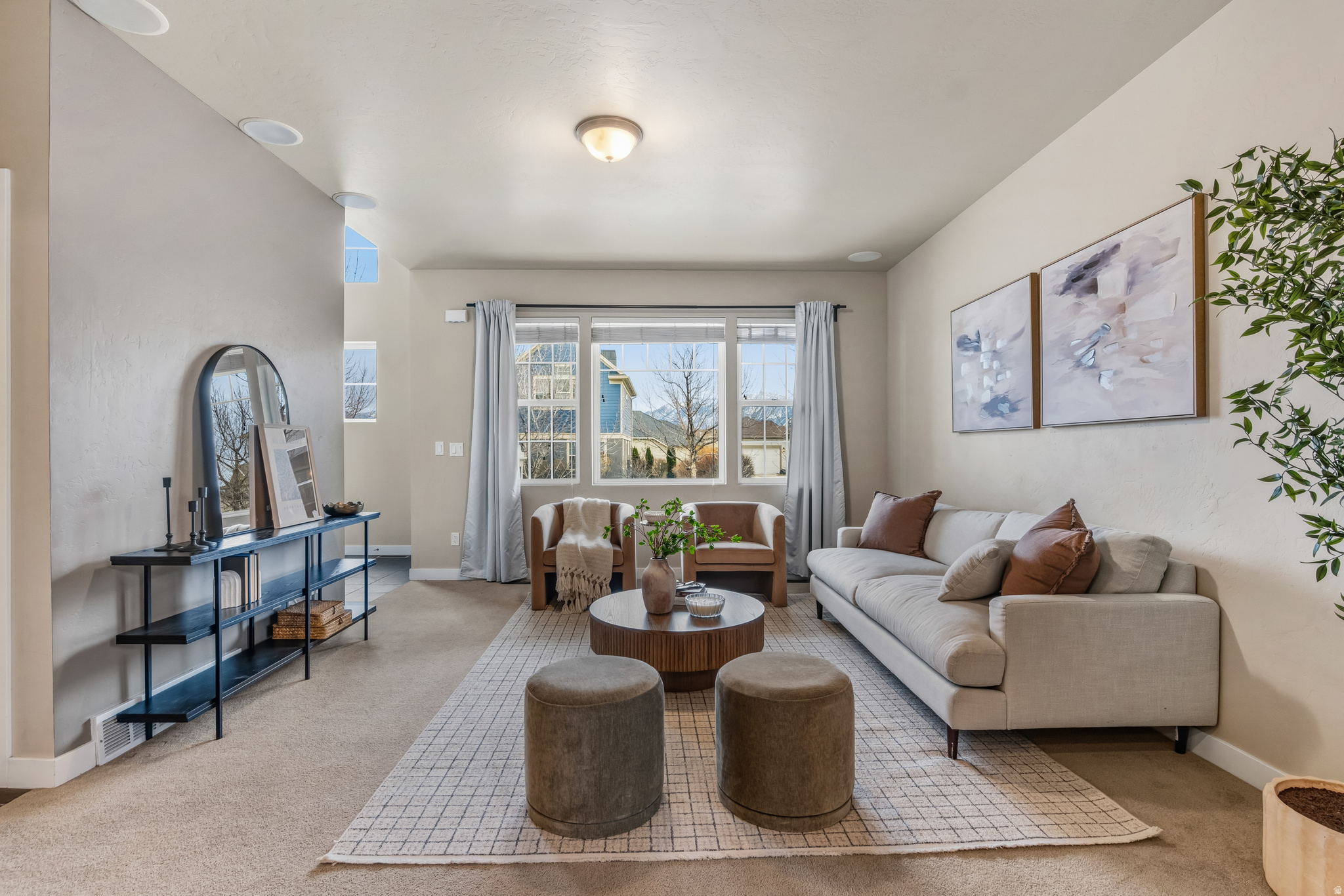 DAYBREAK - Residential