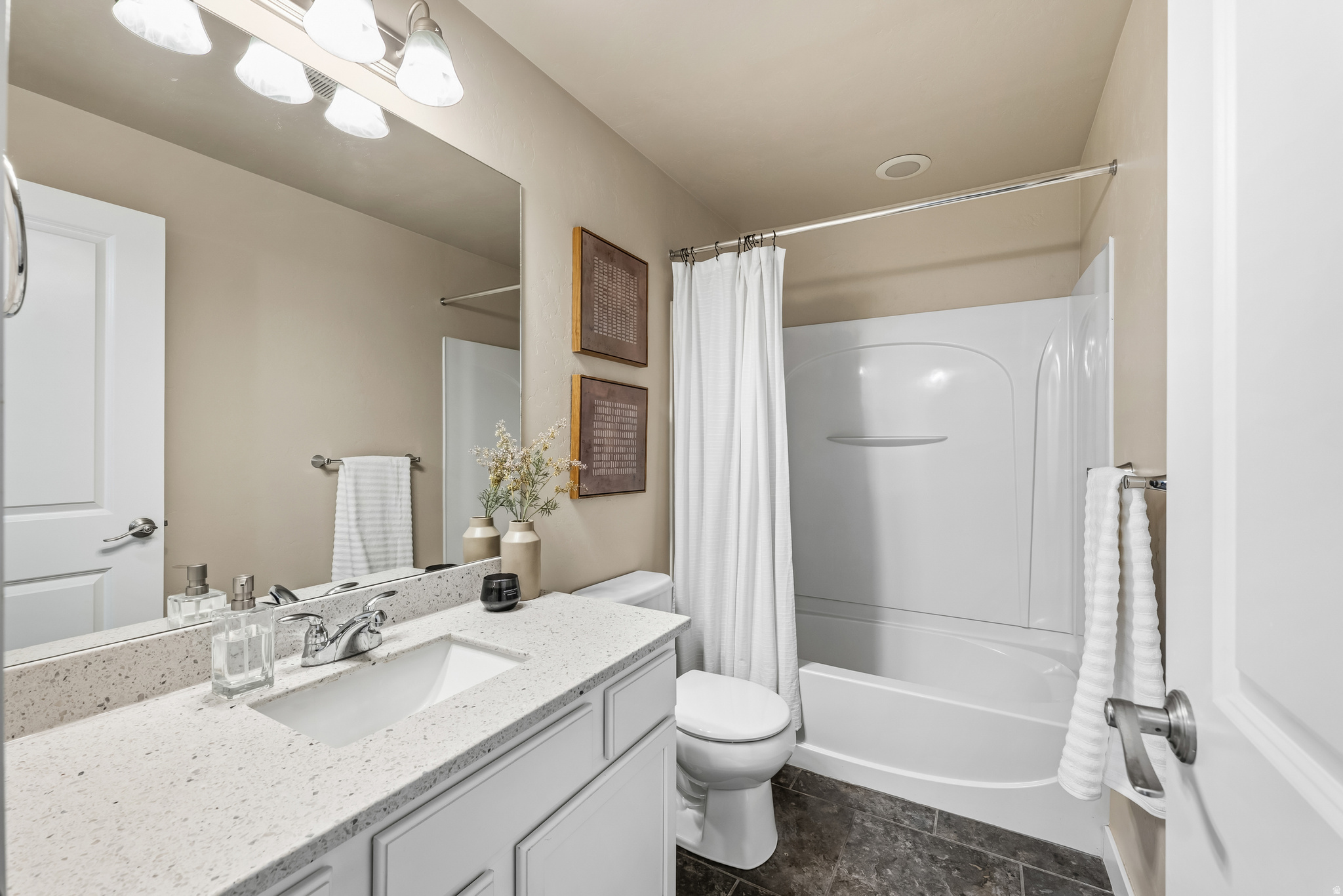 DAYBREAK - Residential