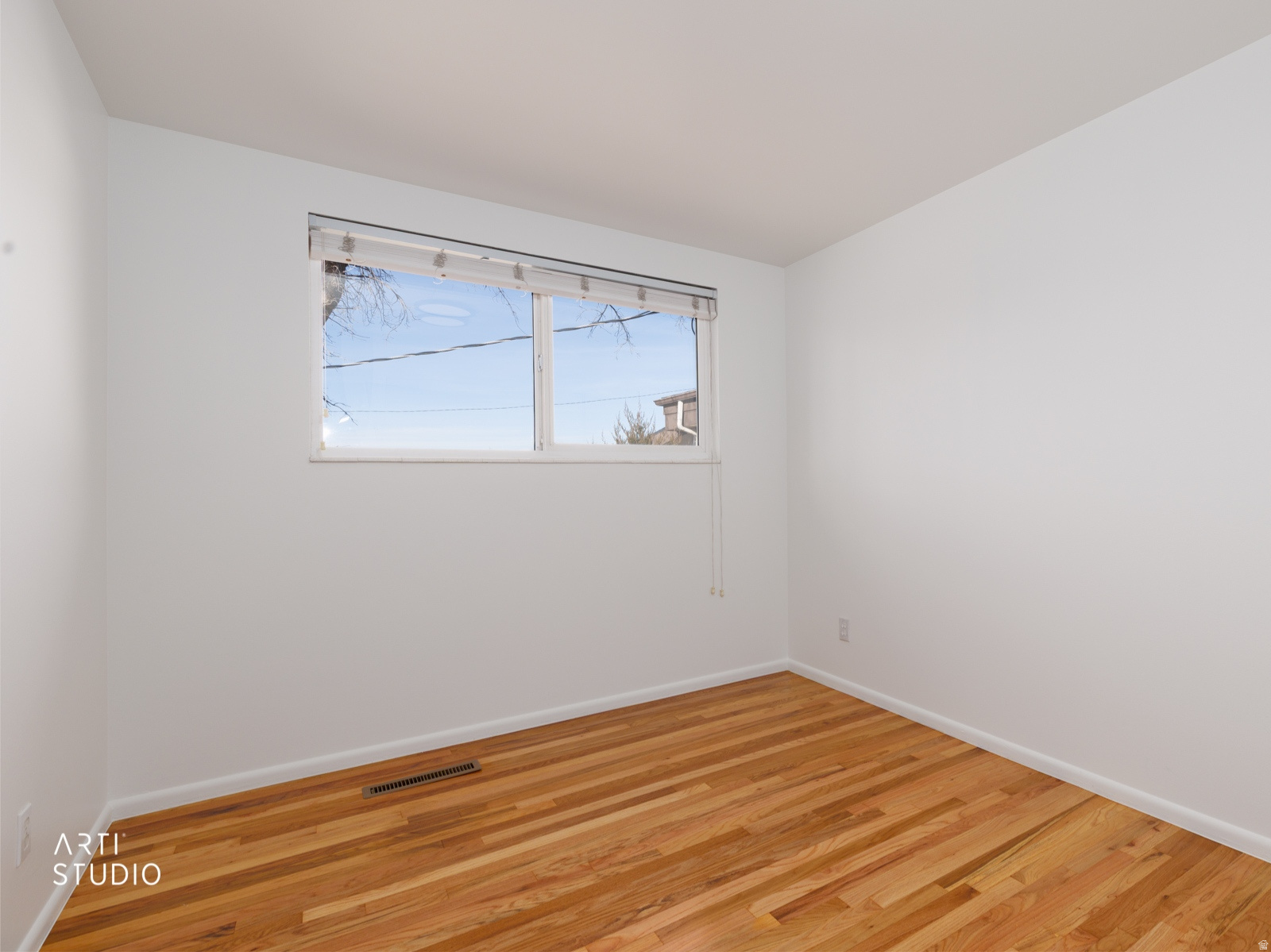 CRESTWOOD - Residential