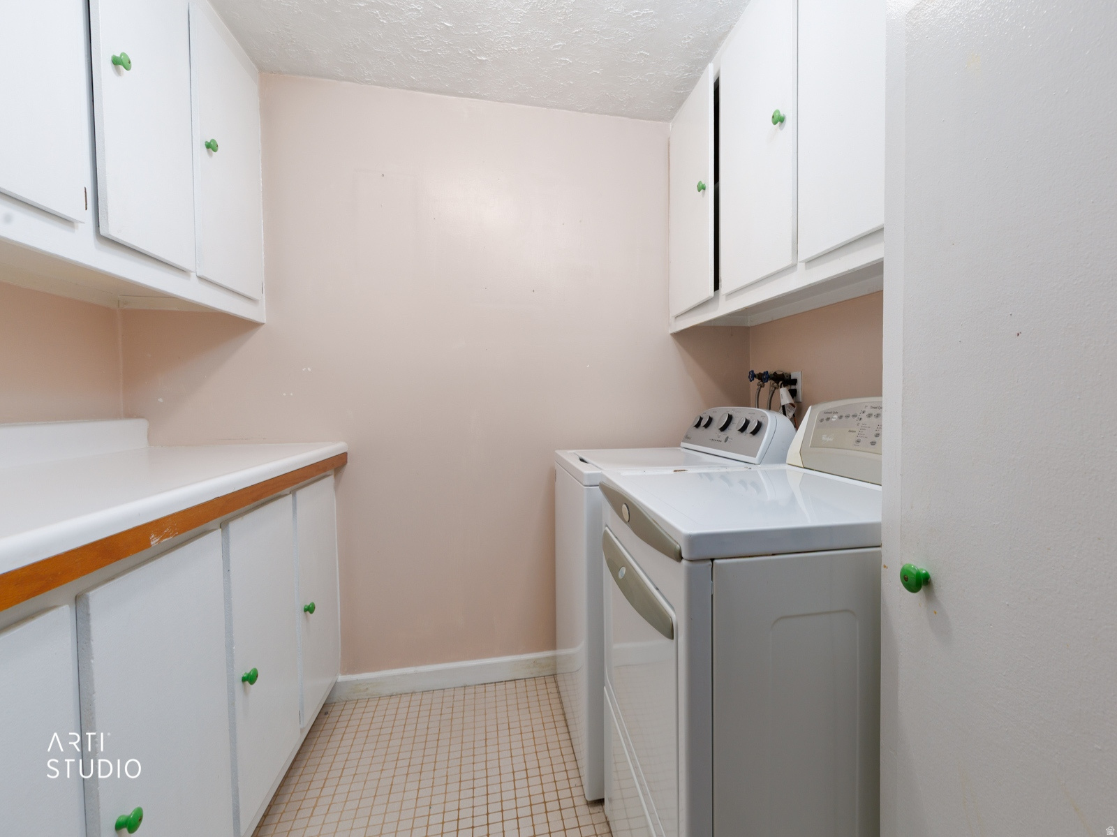 CRESTWOOD - Residential