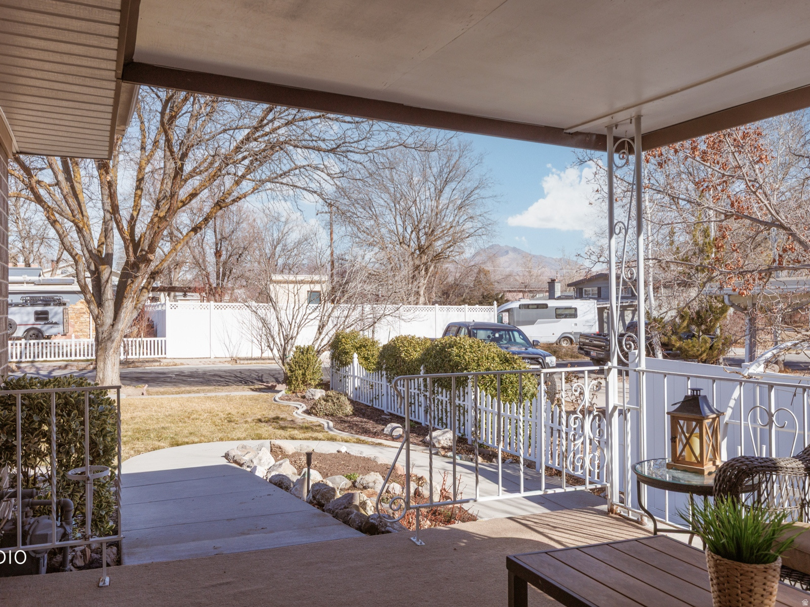 CRESTWOOD - Residential