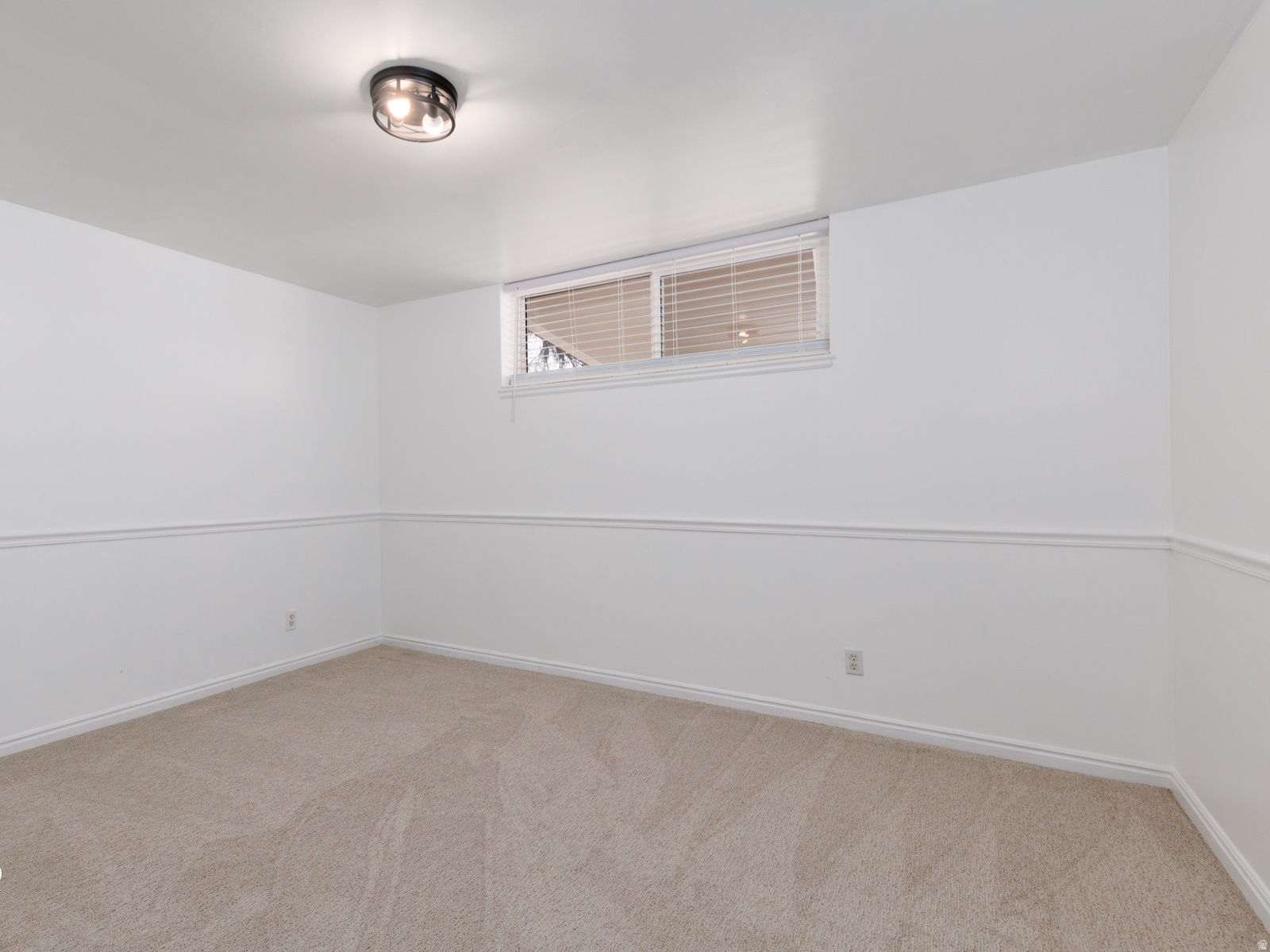 CRESTWOOD - Residential