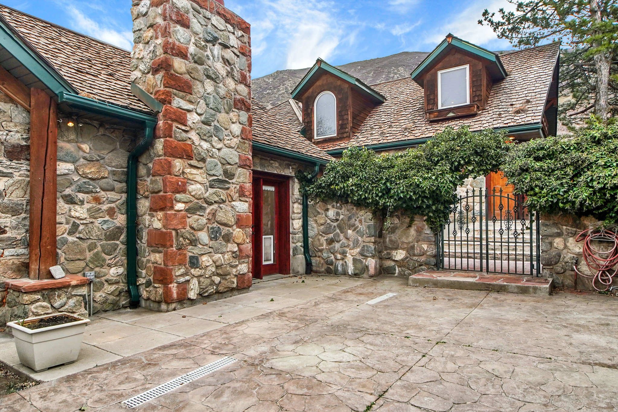 FARMINGTON TOWNSITE - Residential