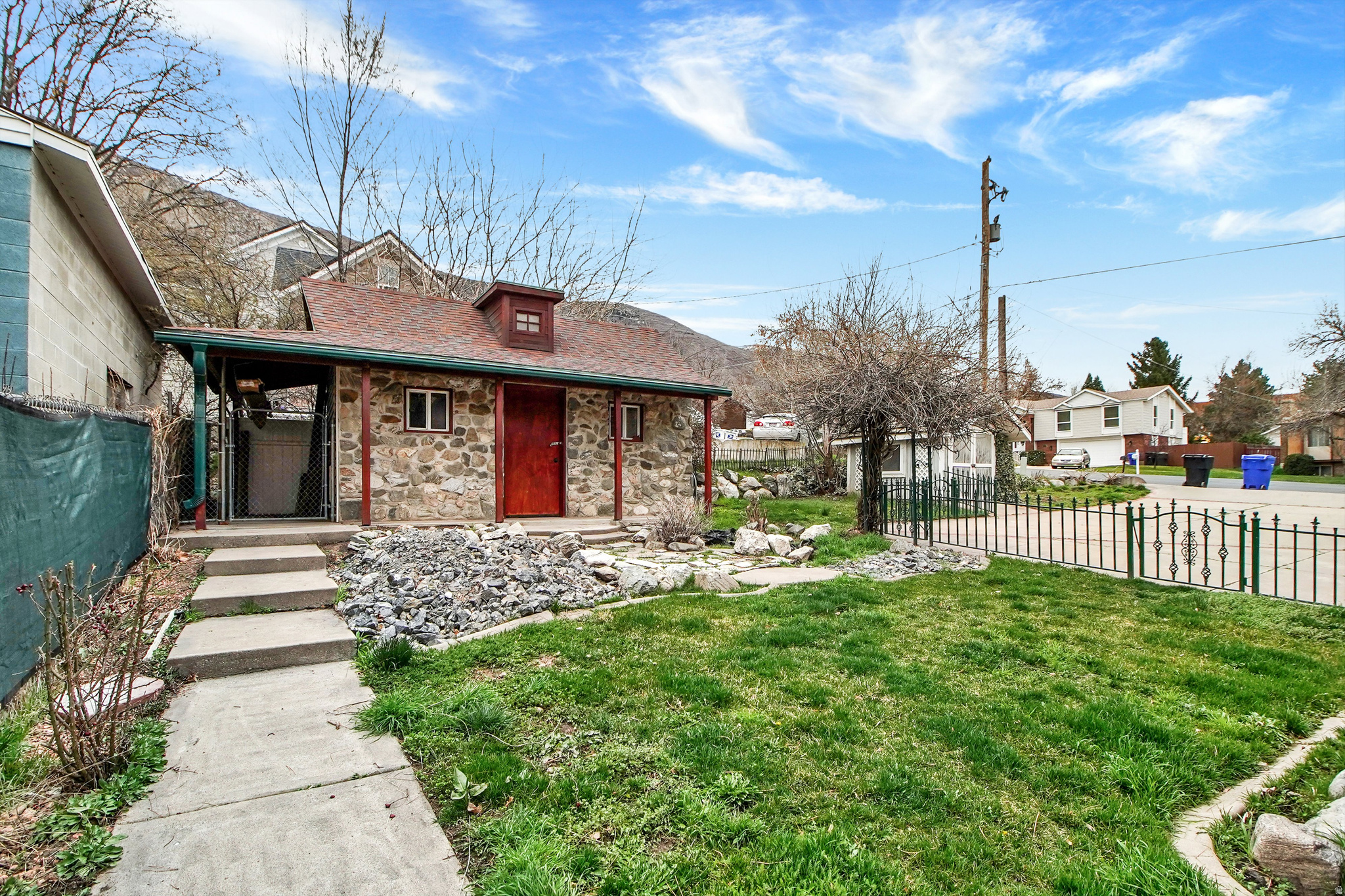 FARMINGTON TOWNSITE - Residential