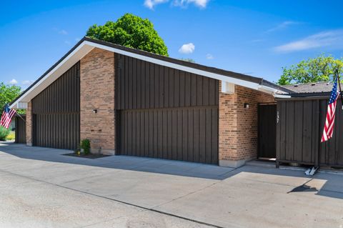 Tiny photo for 4900 S THREE FOUNTAINS DR #137, Murray, UT 84107 (MLS # 2158701)