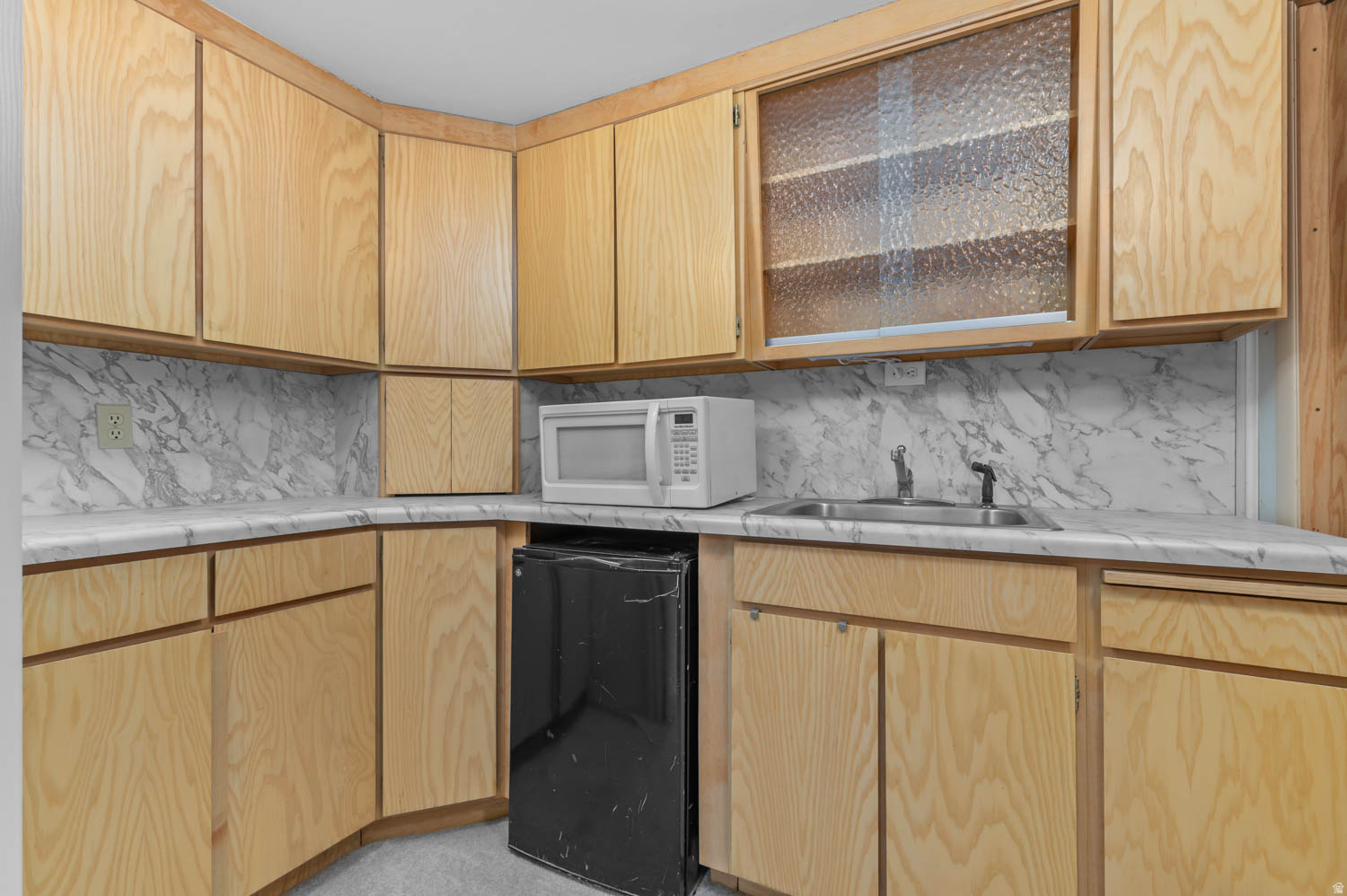 THREE FOUNTAINS MANOR - Residential