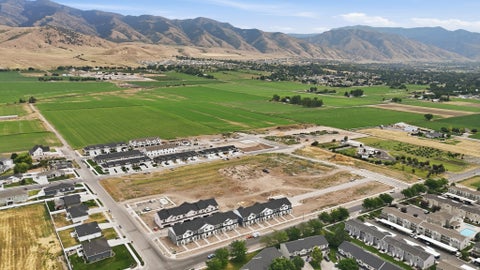 Homes For Sale - 817 S 270 #4<br/> Smithfield, UT 84335