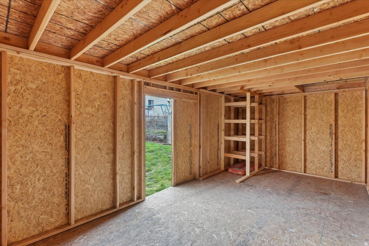 WESTVIEW TER - Residential