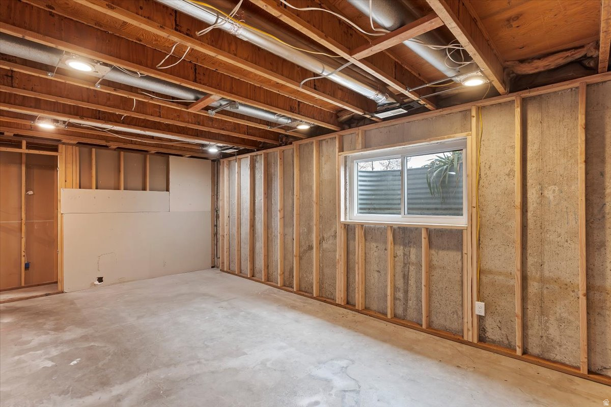 WESTVIEW TER - Residential