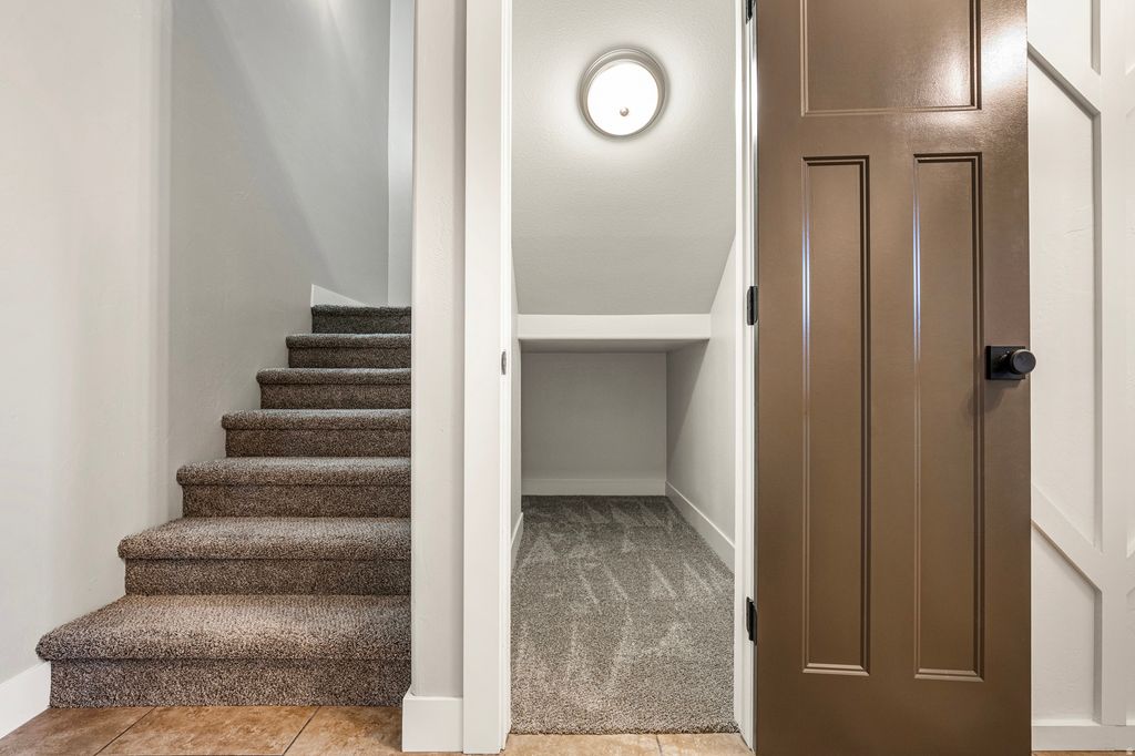 Photo of 179 S 435 CIR W, Ivins, UT 84738 (MLS # 2134683)