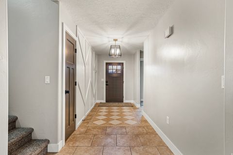 Tiny photo for 179 S 435 CIR W, Ivins, UT 84738 (MLS # 2134683)