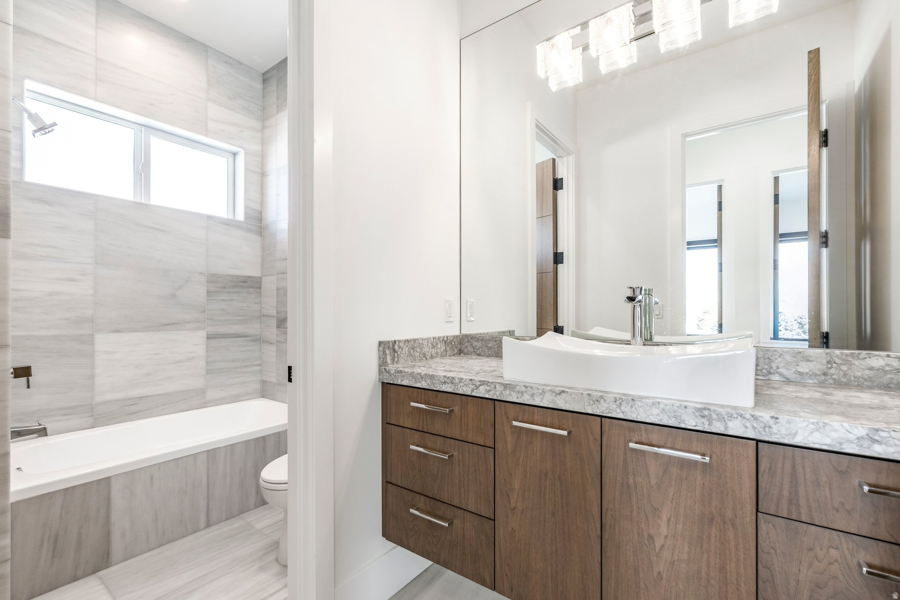 CANYON VIEW - Residential