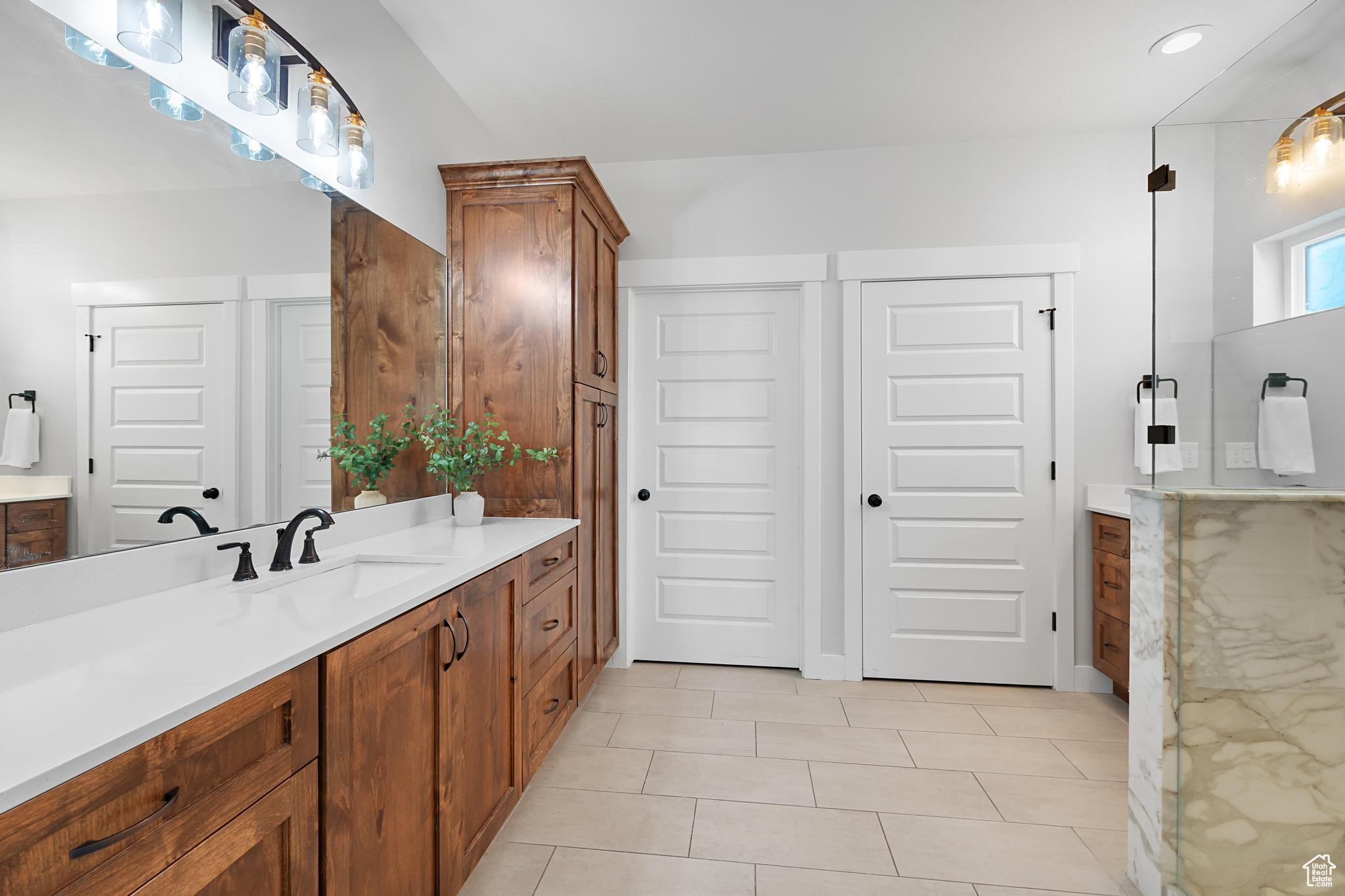 CATALINA BAY - Residential