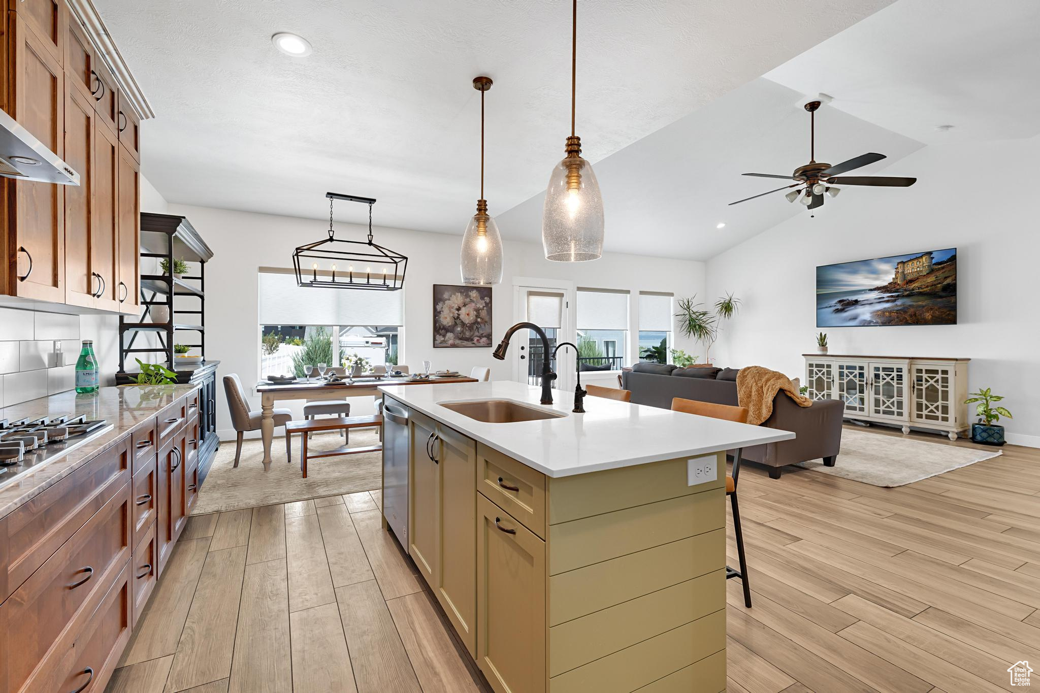 CATALINA BAY - Residential
