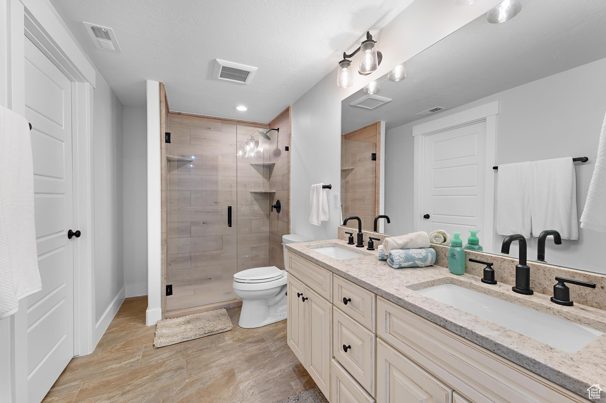 CATALINA BAY - Residential