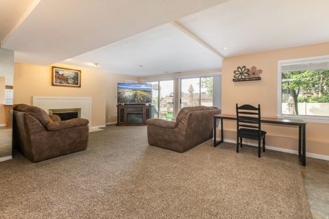Tiny photo for 1148 E RAYMOND RD, Fruit Heights, UT 84037 (MLS # 2164487)