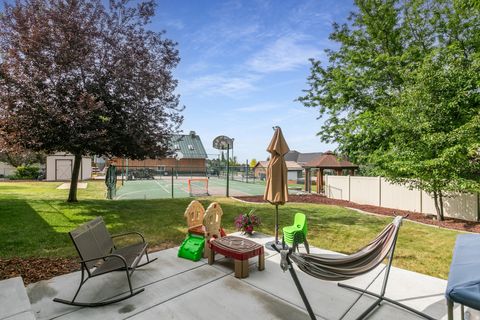 Tiny photo for 1148 E RAYMOND RD, Fruit Heights, UT 84037 (MLS # 2164487)