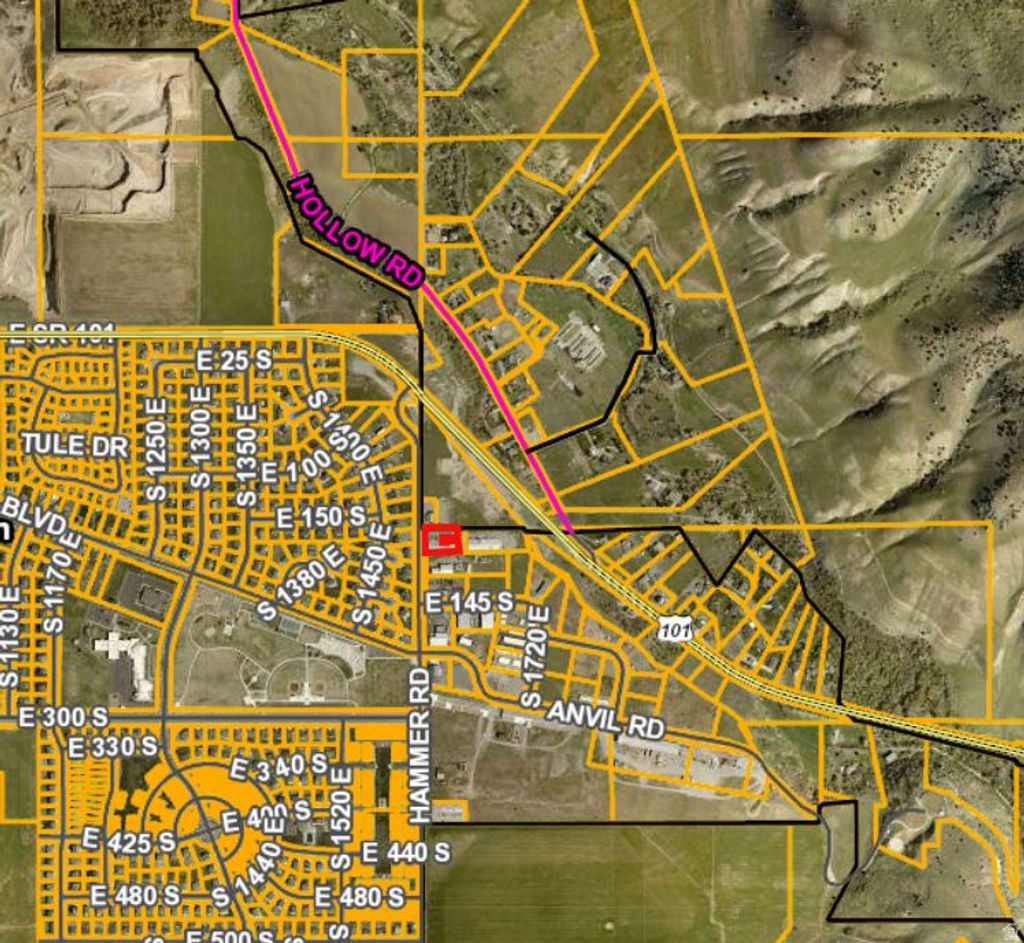 Photo of 105 HAMMER RD, Hyrum, UT 84319 (MLS # 2139381)