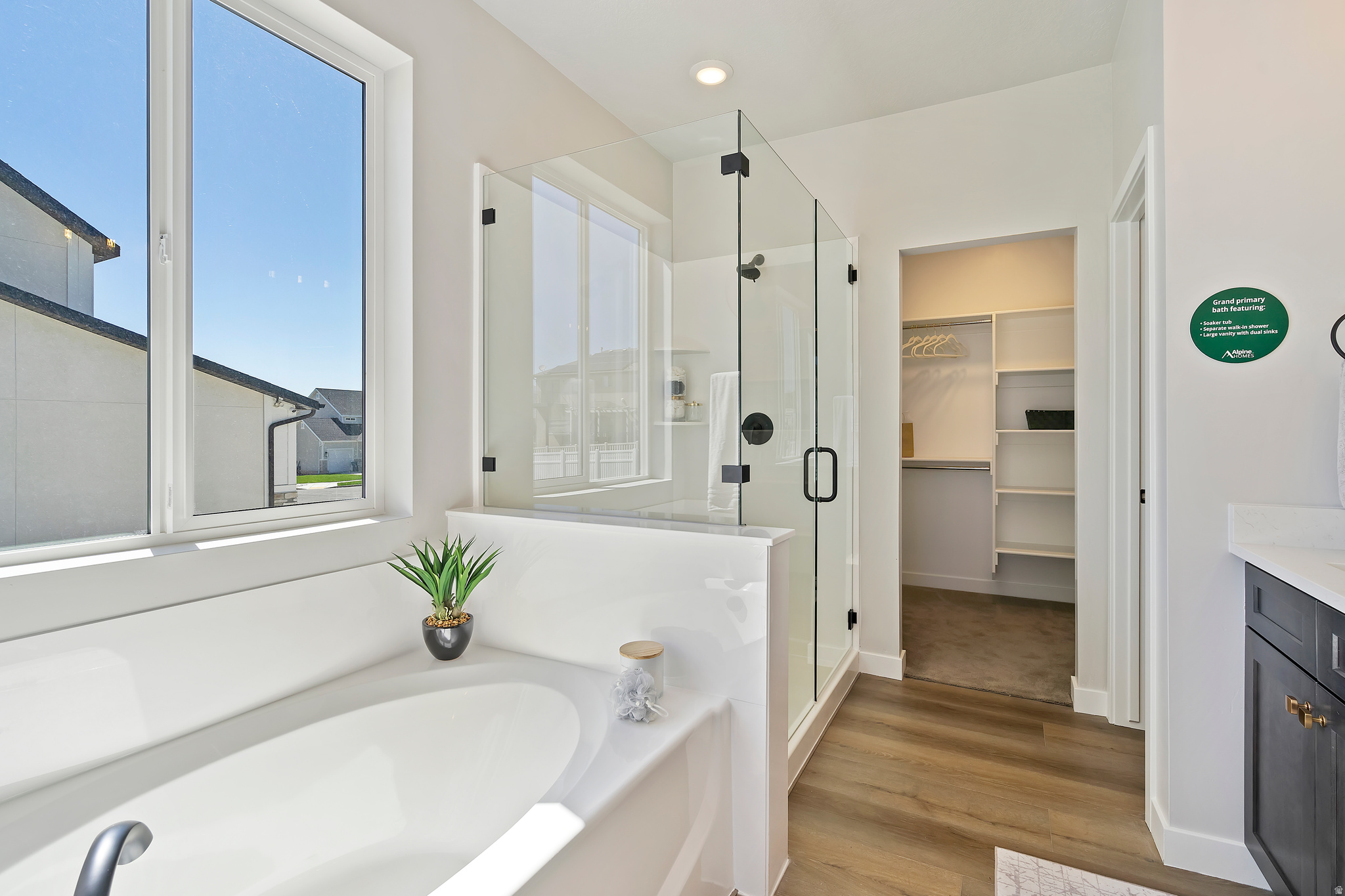 MARDAM RANCH - Residential