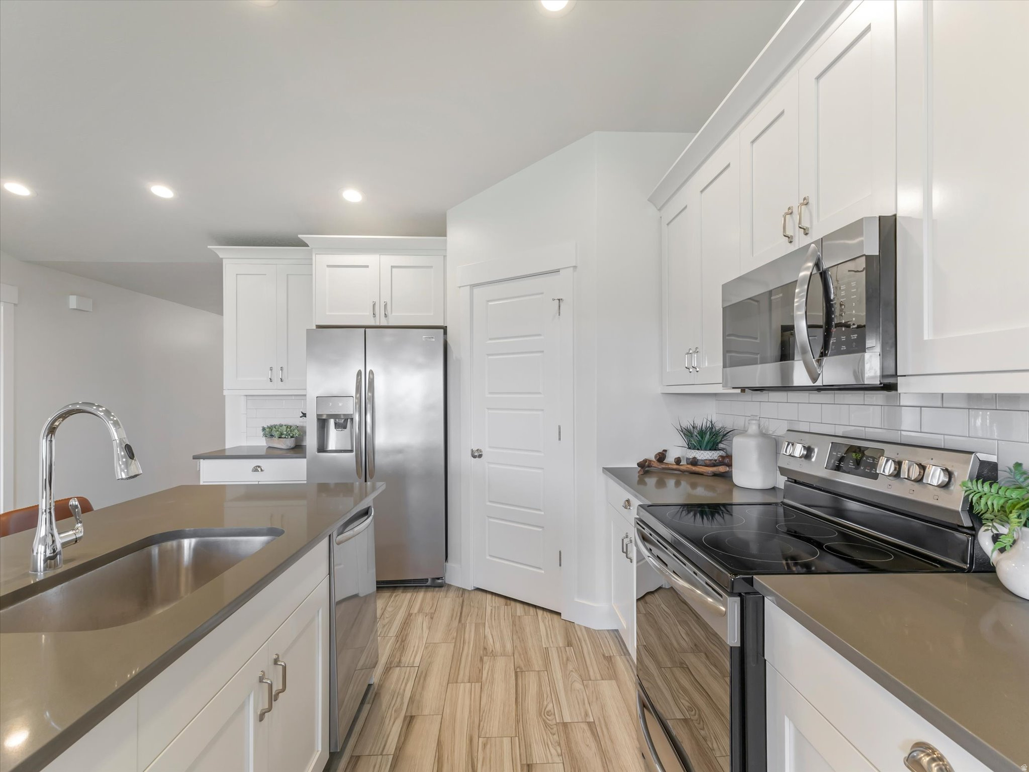 VILLAS AT KAYS CREEK - Residential