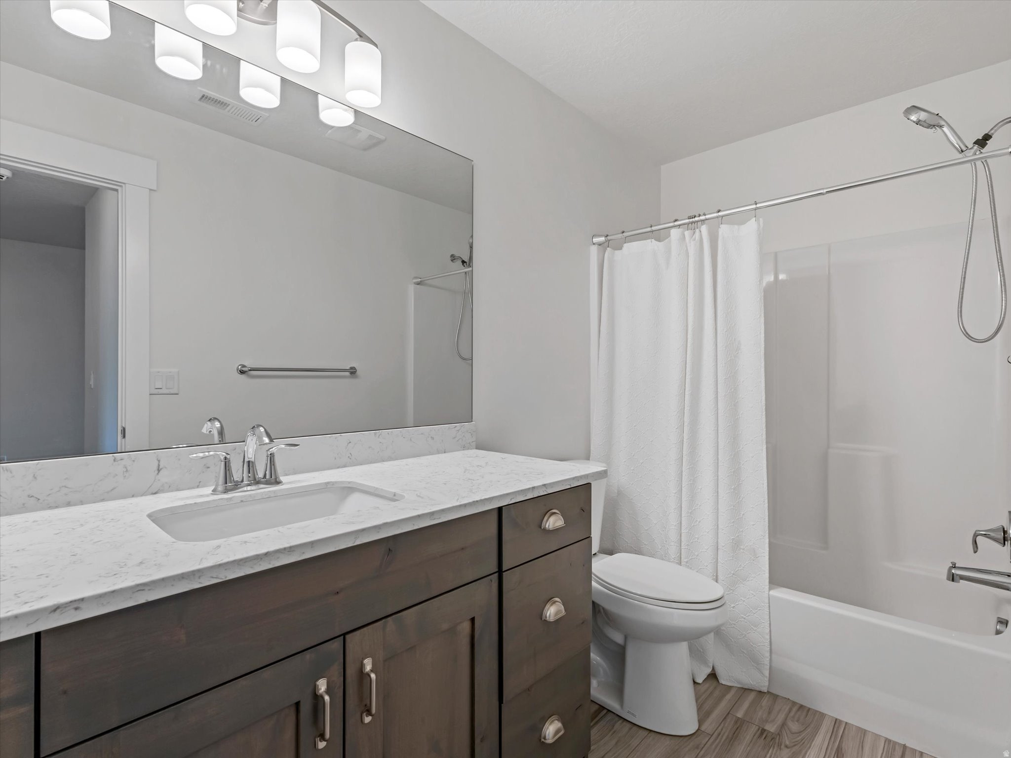 VILLAS AT KAYS CREEK - Residential