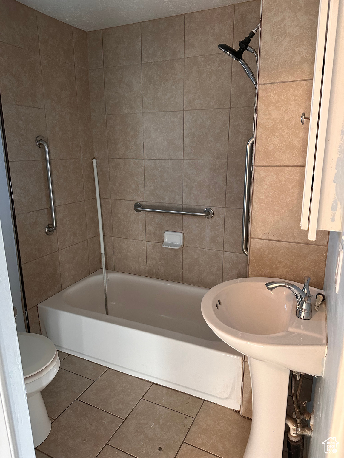 FRANKLIN PLACE - Residential Income