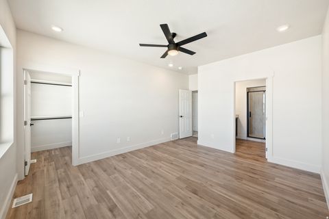 Tiny photo for 453 N 460 E, Salem, UT 84653 (MLS # 2131951)