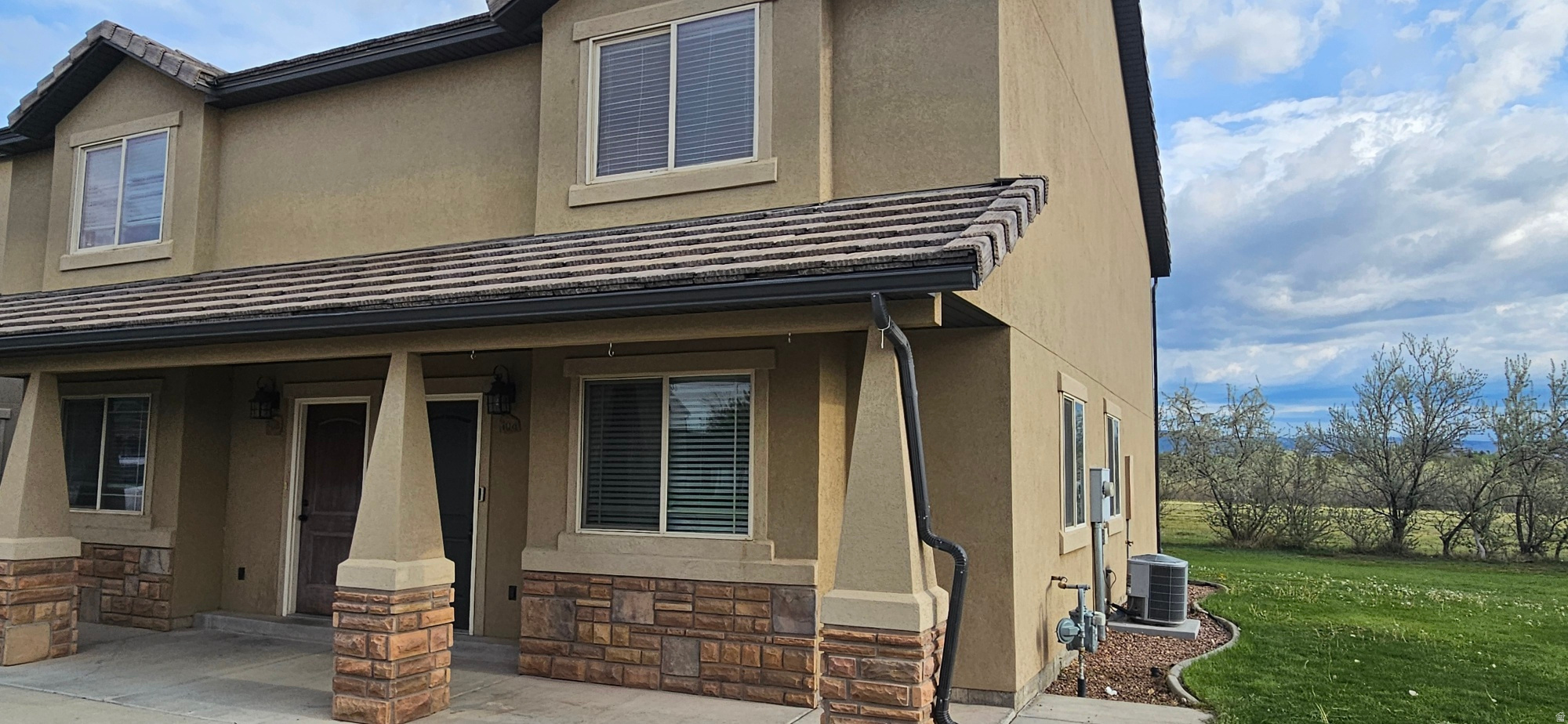 SPRING CREEK TOWN HOMES - Residential