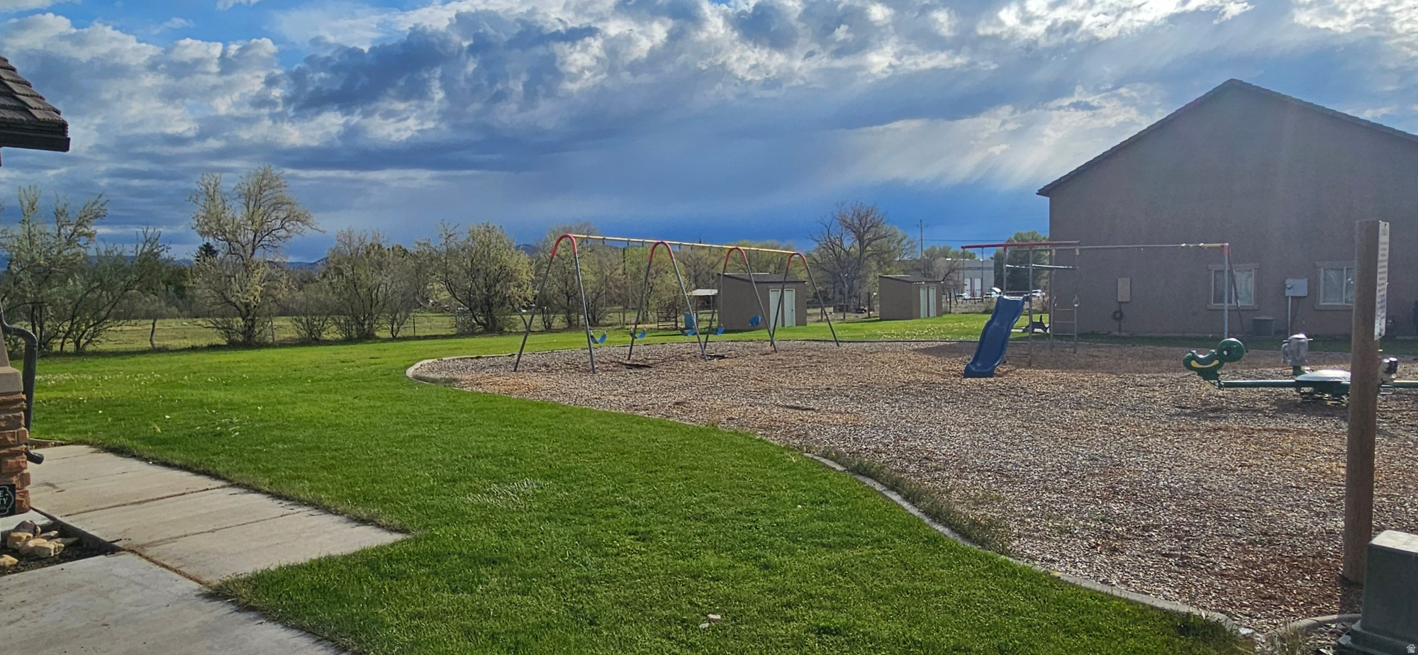 SPRING CREEK TOWN HOMES - Residential