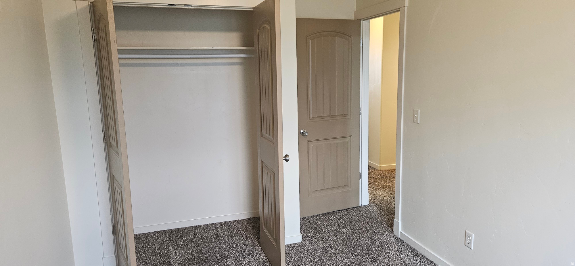 SPRING CREEK TOWN HOMES - Residential