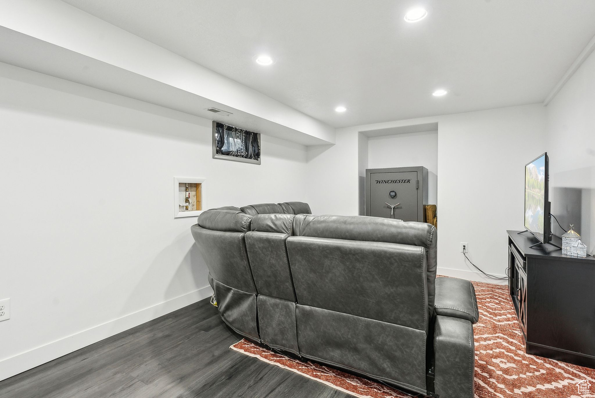 981 N Tremont St, Tremonton, Utah image 24