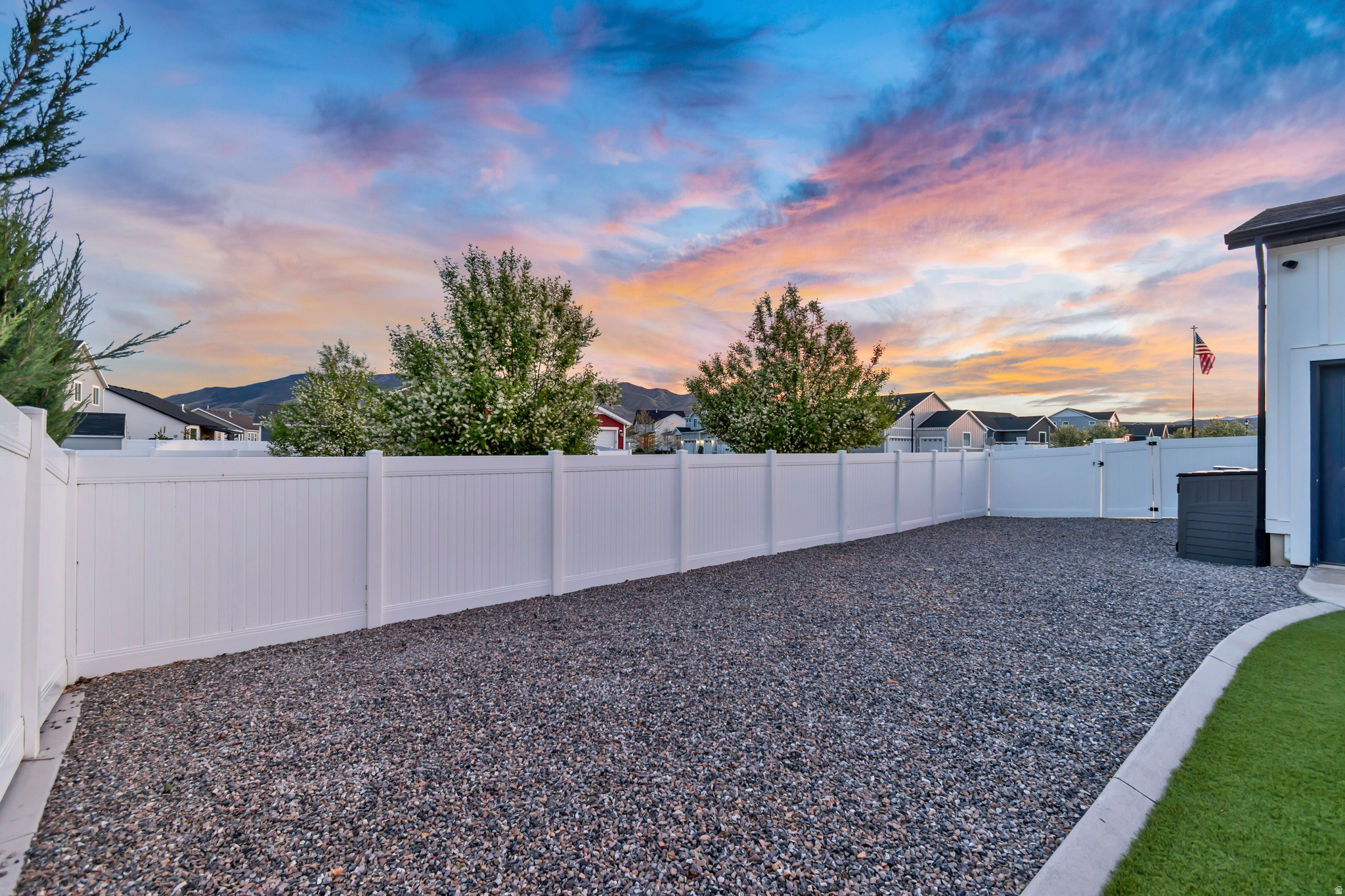 LEGACY FARMS - Residential