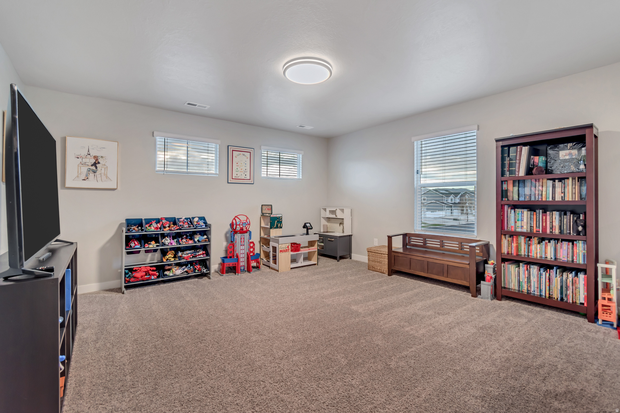 LEGACY FARMS - Residential