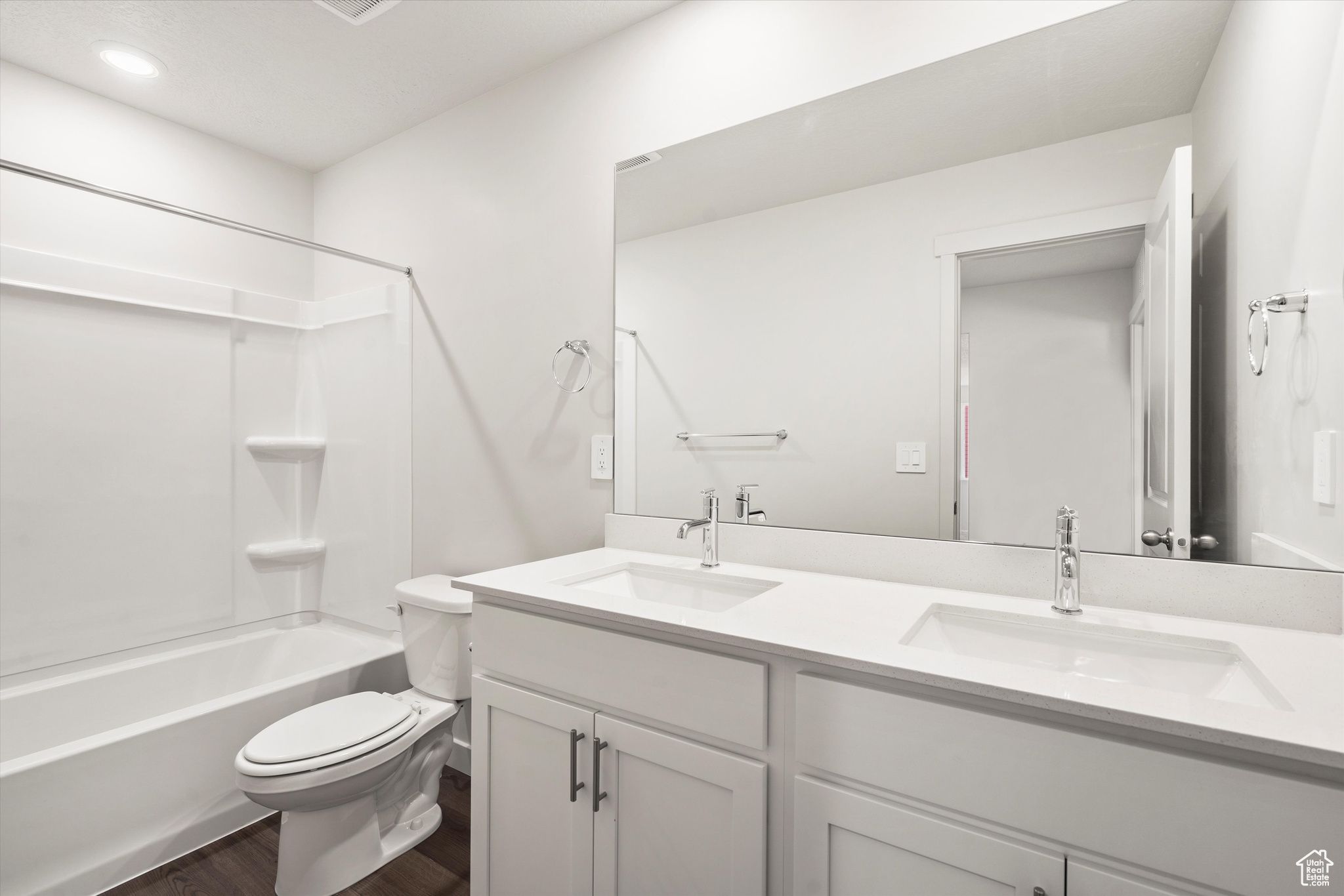 WESTWOOD ESTATES - Residential